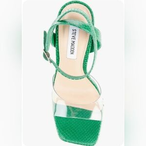 Steve Madden Jessenia Sandal. Women's size 8